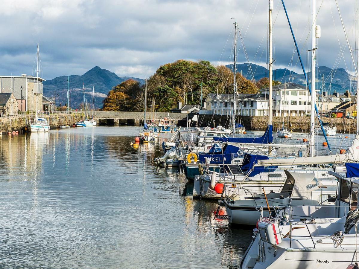 The Captain'S Bank Porthmadog Exterior photo